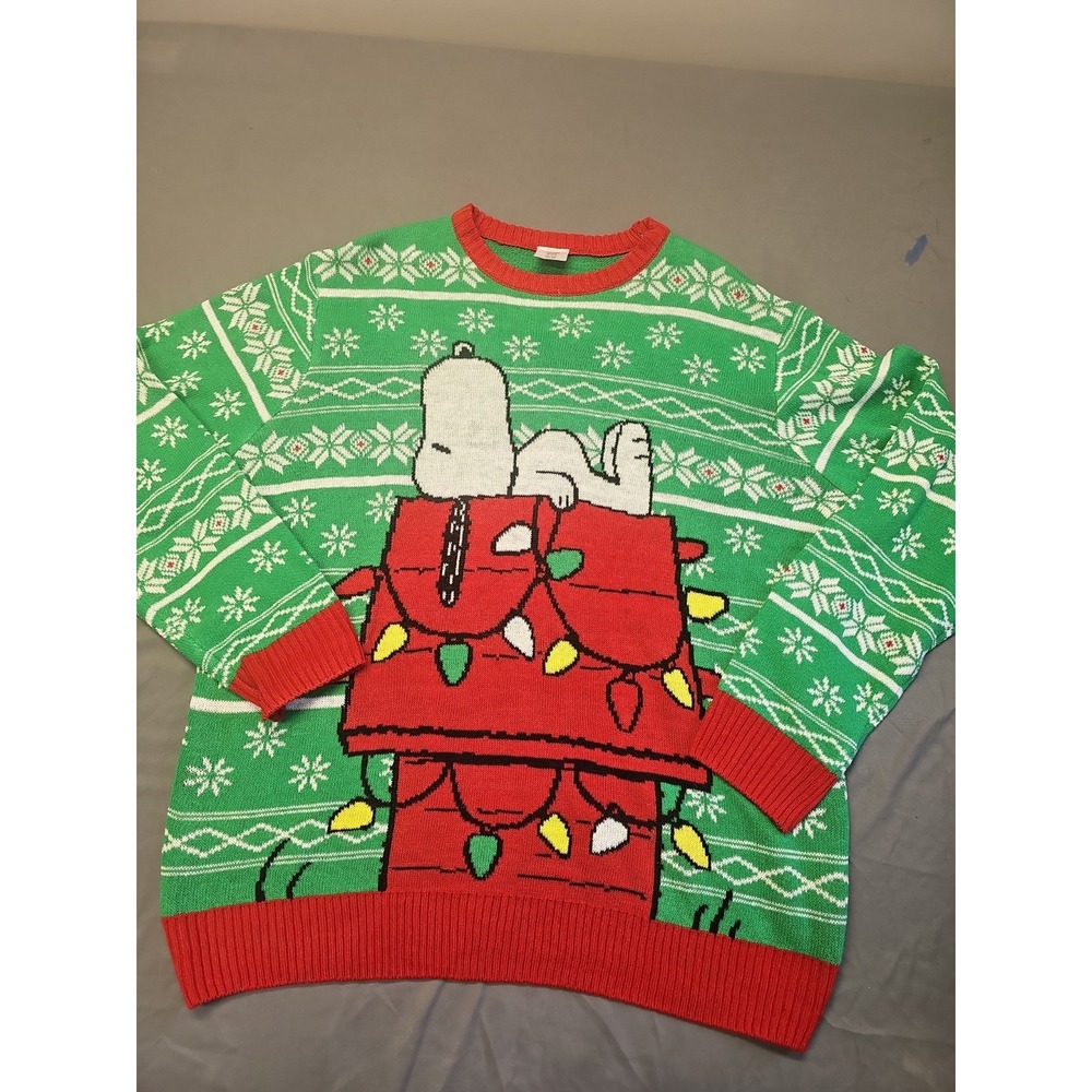 Peanuts "Men's Size 2XL" Snoopy Doghouse Christmas Sweater Long Sleeves